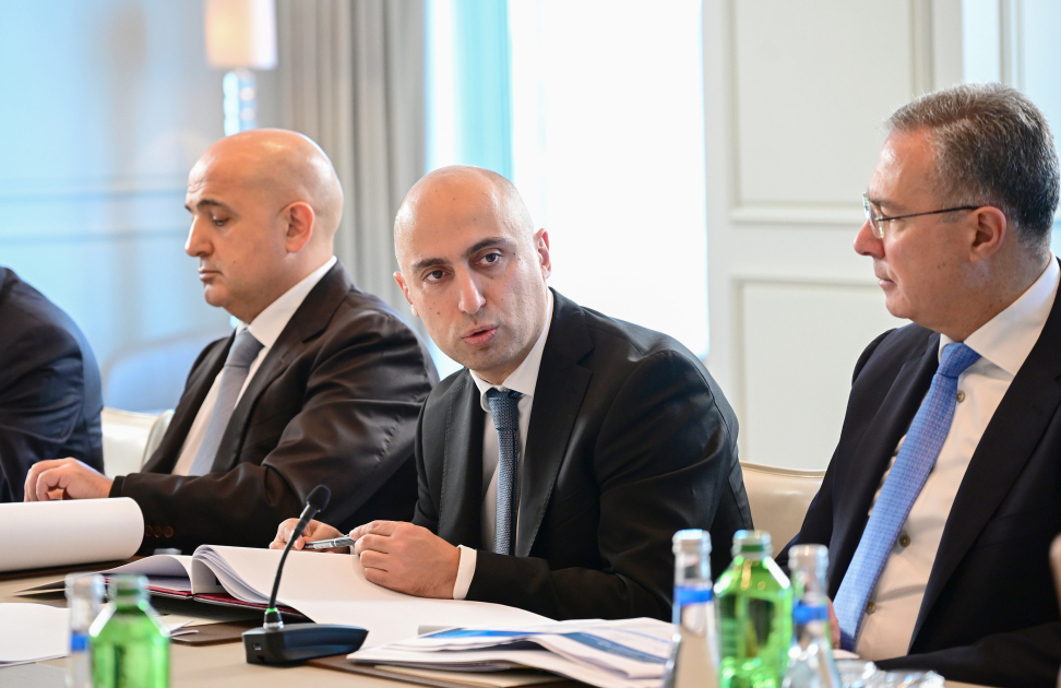 Emin Əmrullayev: Təhsilin rəqəmsallaşdırılması nəzərdə tutulur