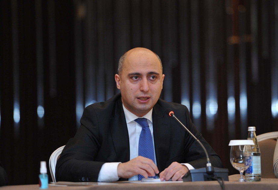 Müəllimlərin əməkhaqqı 4 dəfəyə yaxın artıb -&nbsp;Nazir&nbsp;