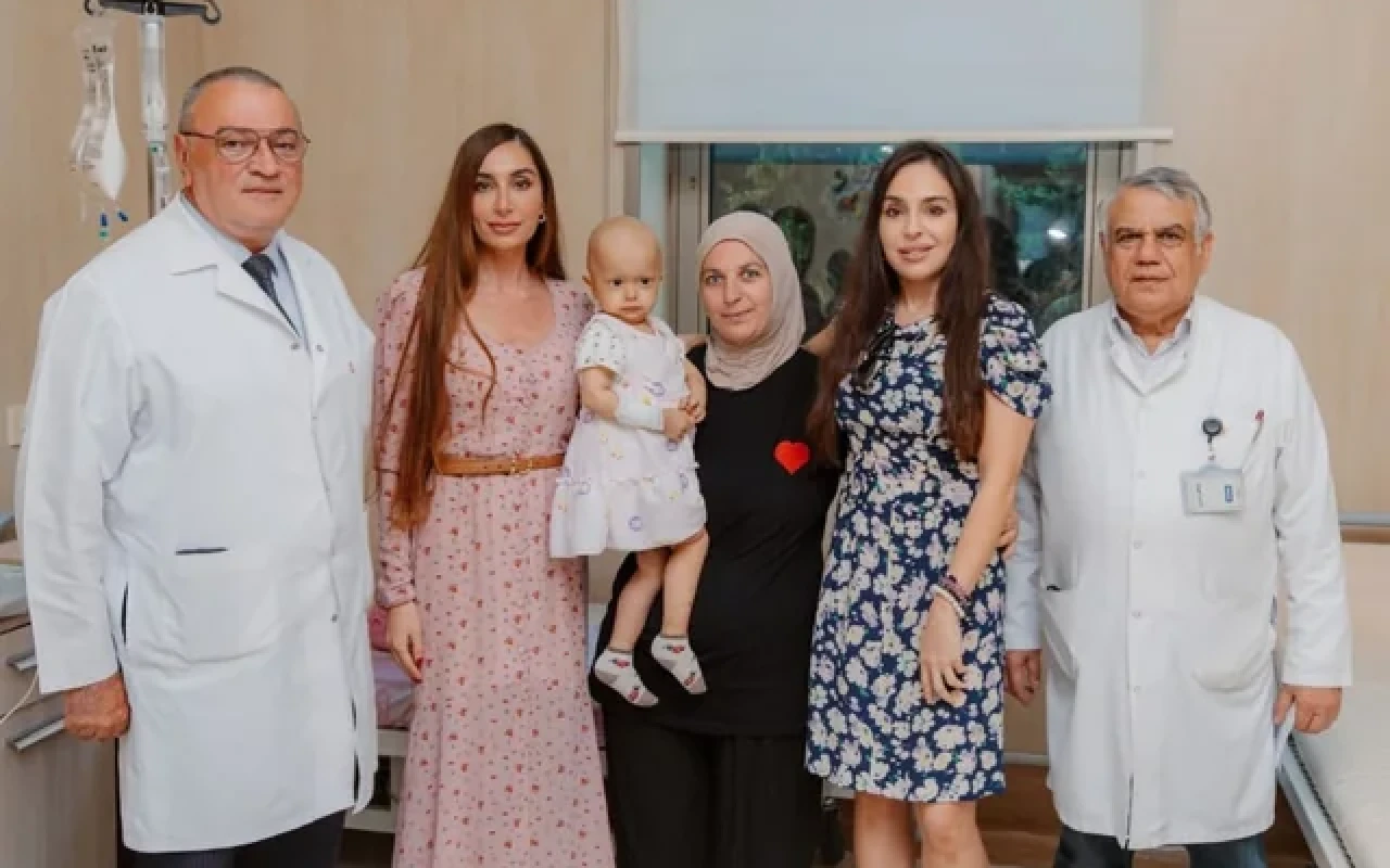 Leyla və Arzu Əliyevalar Milli Onkologiya Mərkəzində - FOTOLAR