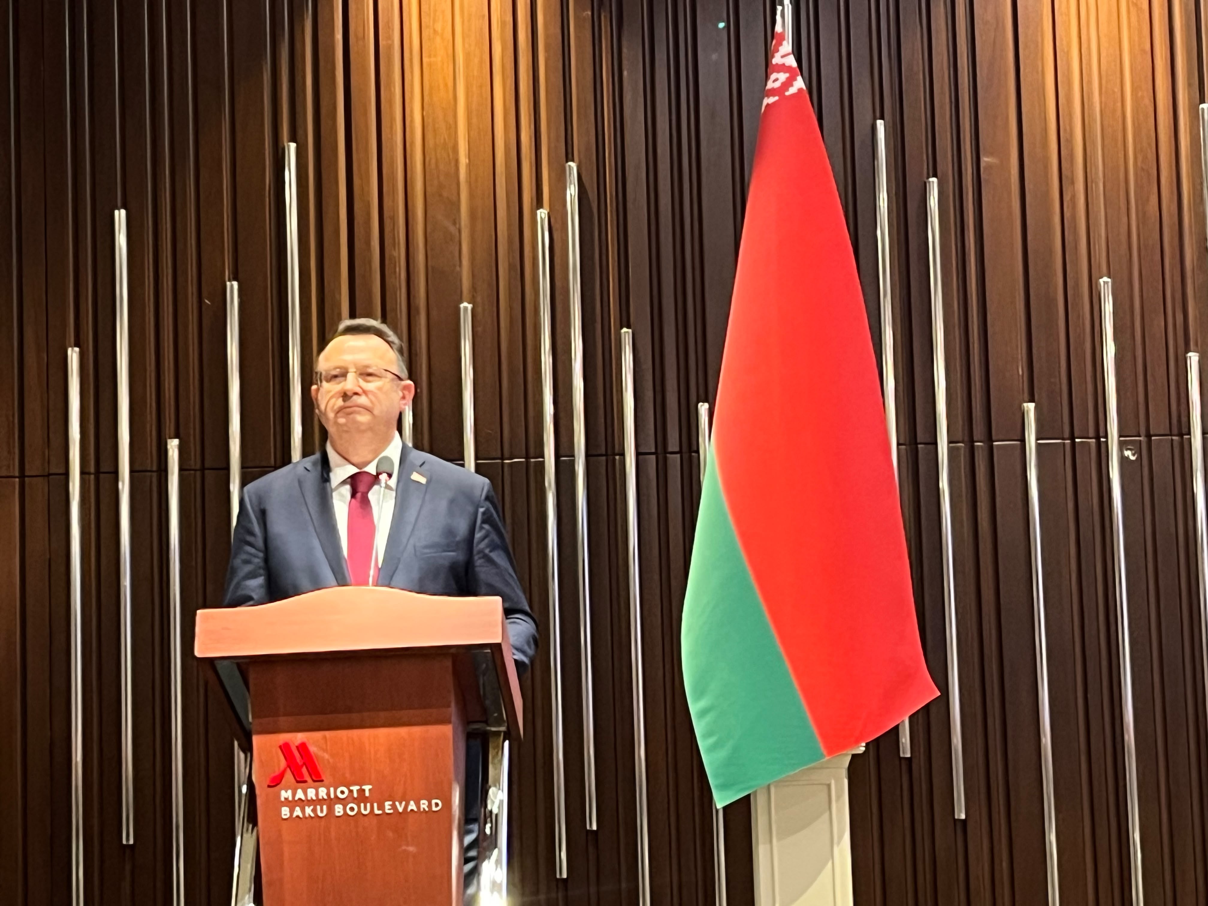 Diplomat Belarus-Azərbaycan münasibətlərində ölkə liderlərinin rolundan danışıb