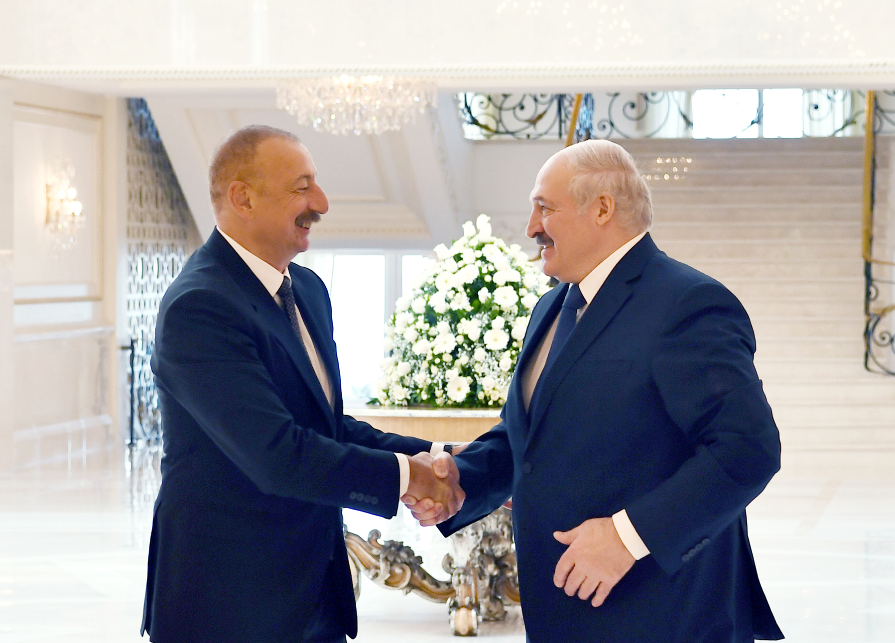 İlham Əliyev Lukaşenkonu təbrik etdi