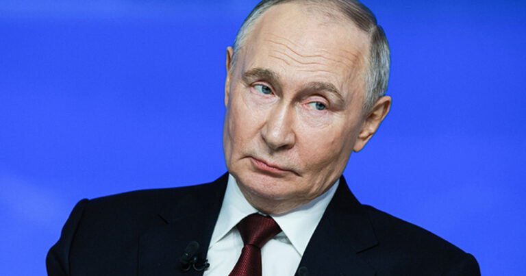 Рейтинг Путина резко упал - ОПРОС