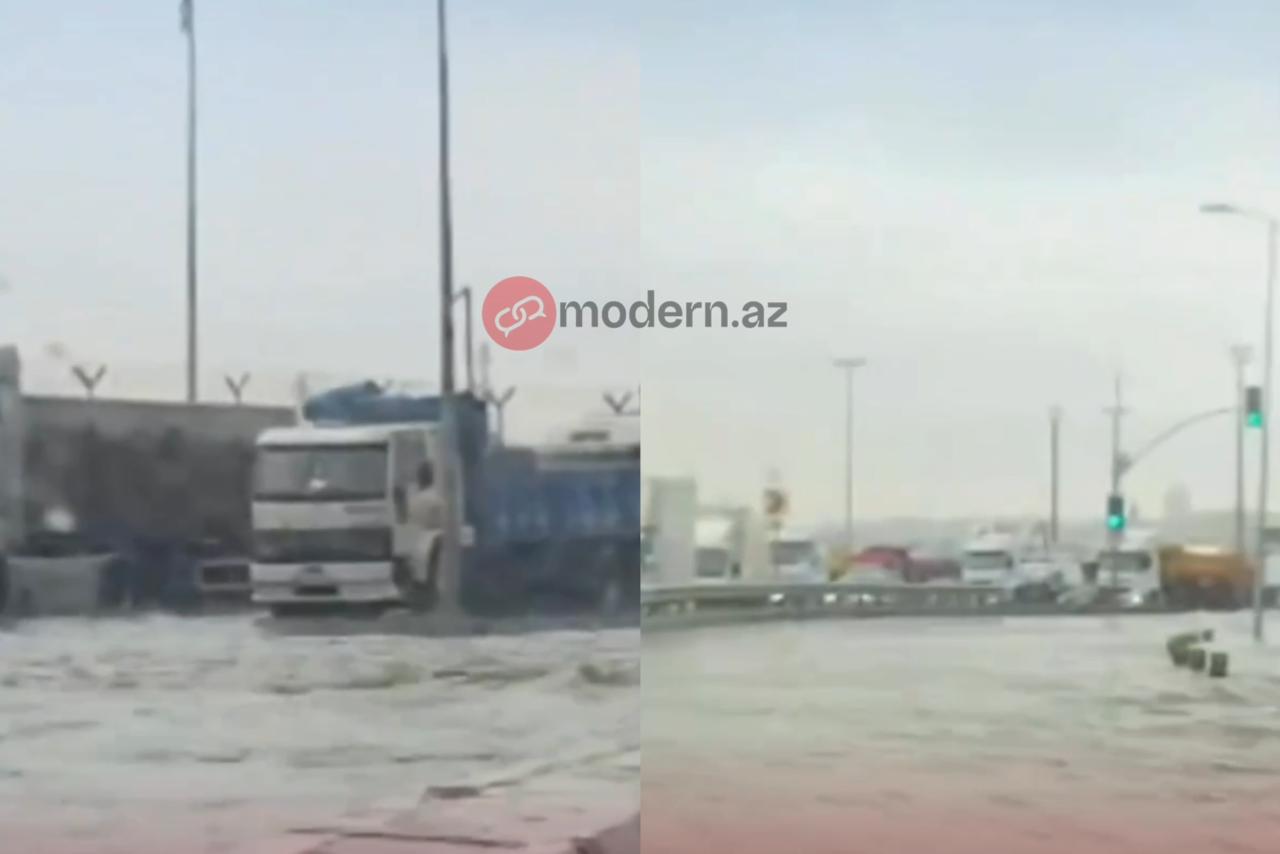 İstanbul su altında qaldı - VİDEO