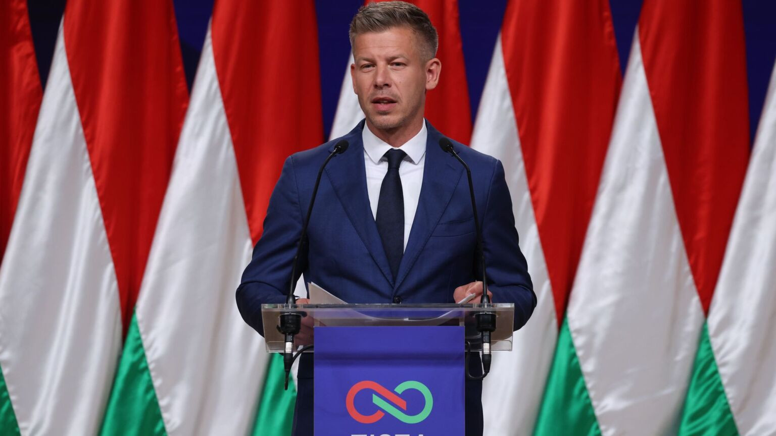 Macarıstanda yeni konstitusiya hazırlanacaq
