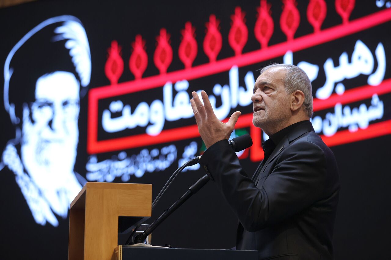 Pezeshkian, Hamenei'nin naaşına Irak'ta eşlik edecek