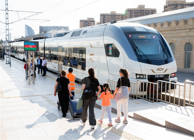 Bakı&ndash;Tbilisi qatarına böyük axın - rəqəmlər açıqlandı