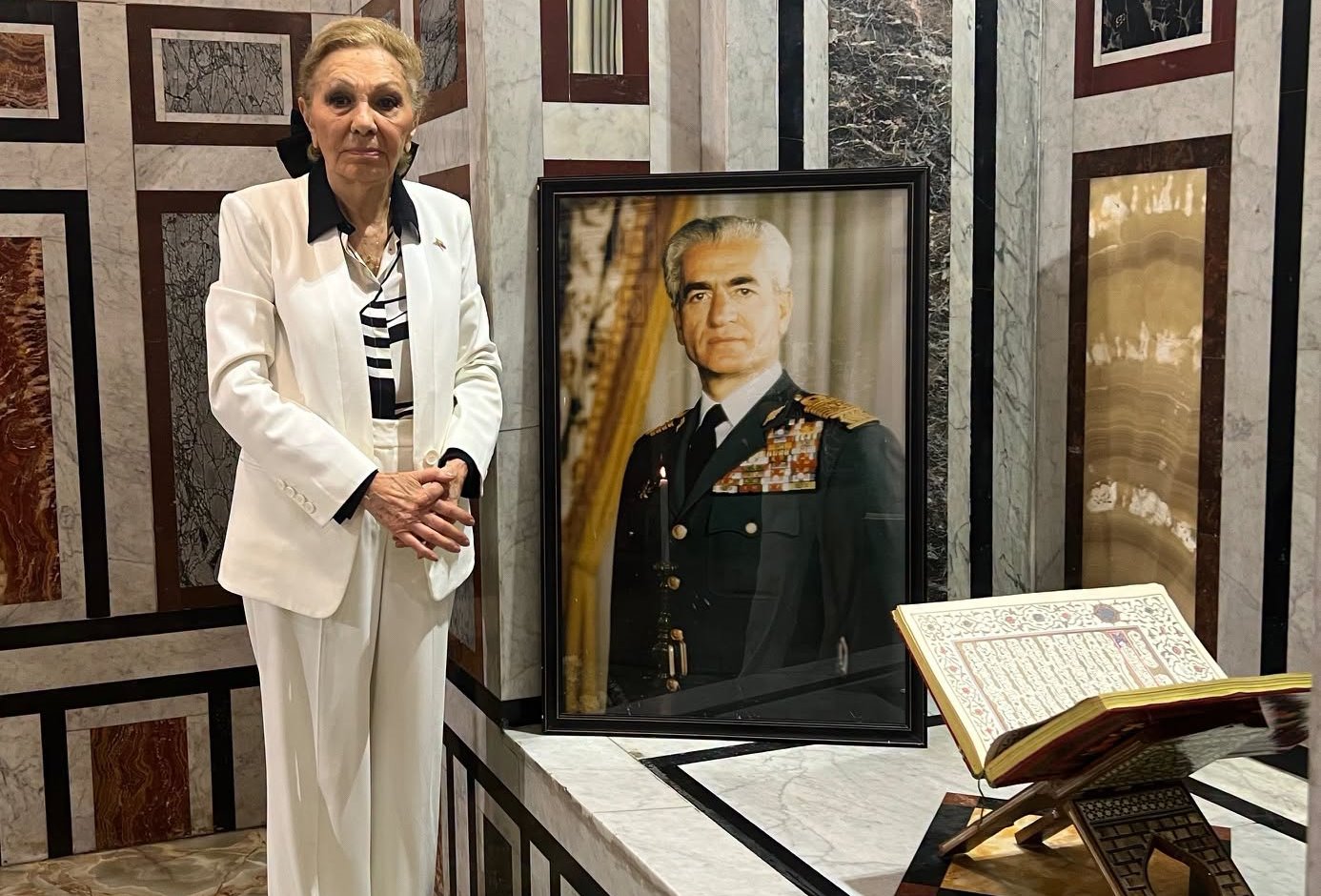 İran şahının azərbaycanlı arvadı müraciət yaydı