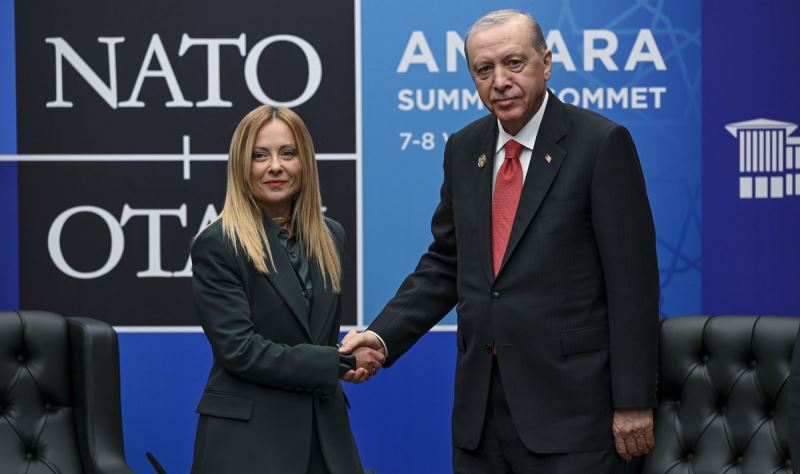 Erdoğan'dan NATO liderlerine sıra dışı hediye: Başbakan reddetti - FOTO