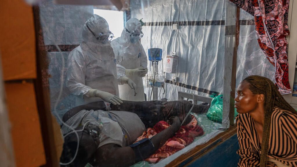 Ebola təhlükəsi artır