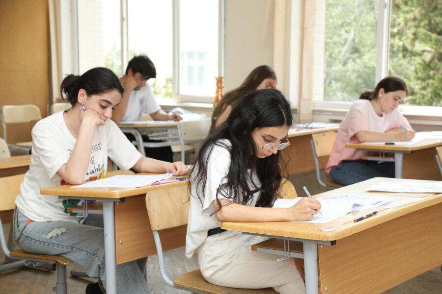 Bu gün saat 15:00-da qəbul imtahanının düzgün cavabları təqdim olunacaq