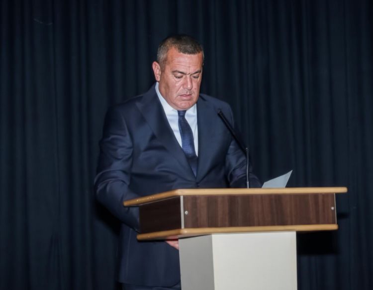 İcra başçısı birinci müavinini işdən çıxardı