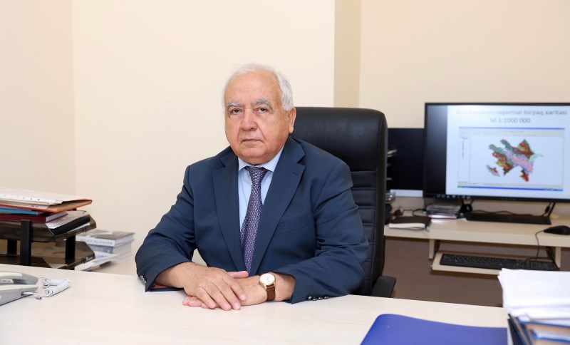 Torpaqşünas alim torpaq örtüyünün qorunması üçün həyəcan təbili çalıb - MÜSAHİBƏ