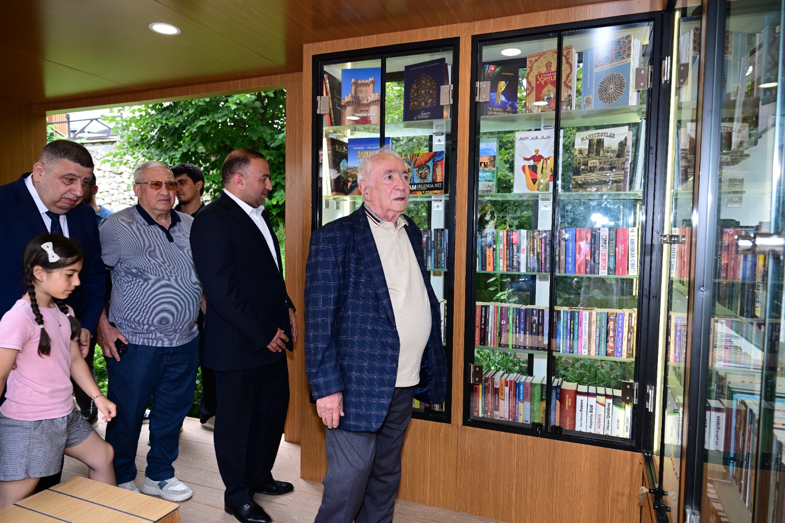 Şuşada "Kitab dayanacağı" istifadəyə verildi