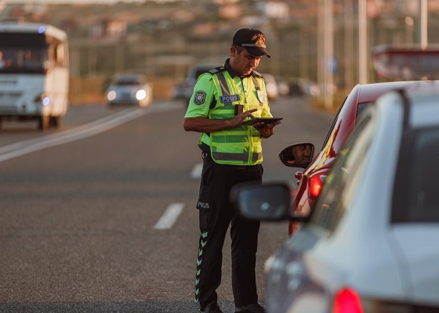 Yol polisindən sürücülərə XƏBƏRDARLIQ