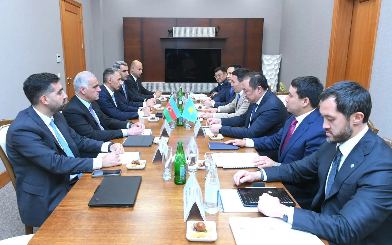 Rəşad Nəbiyev Qazaxıstan nümayəndə heyəti ilə&nbsp;görüşüb