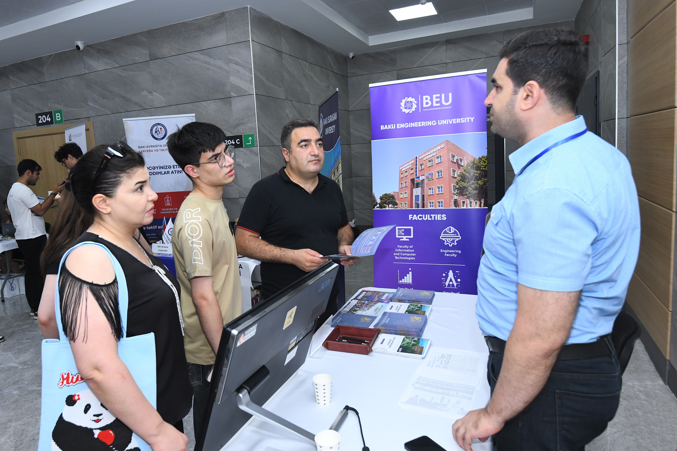 Bakı Mühəndislik Universiteti &ldquo;Ali təhsil müəssisələrinin sərgisi&rdquo;ndə - FOTO