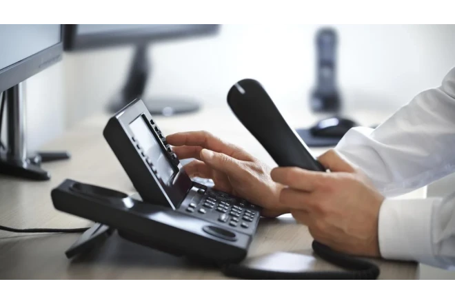 Dövlət qurumunun vəzifəli şəxslərinə xüsusi telefonlar veriləcək