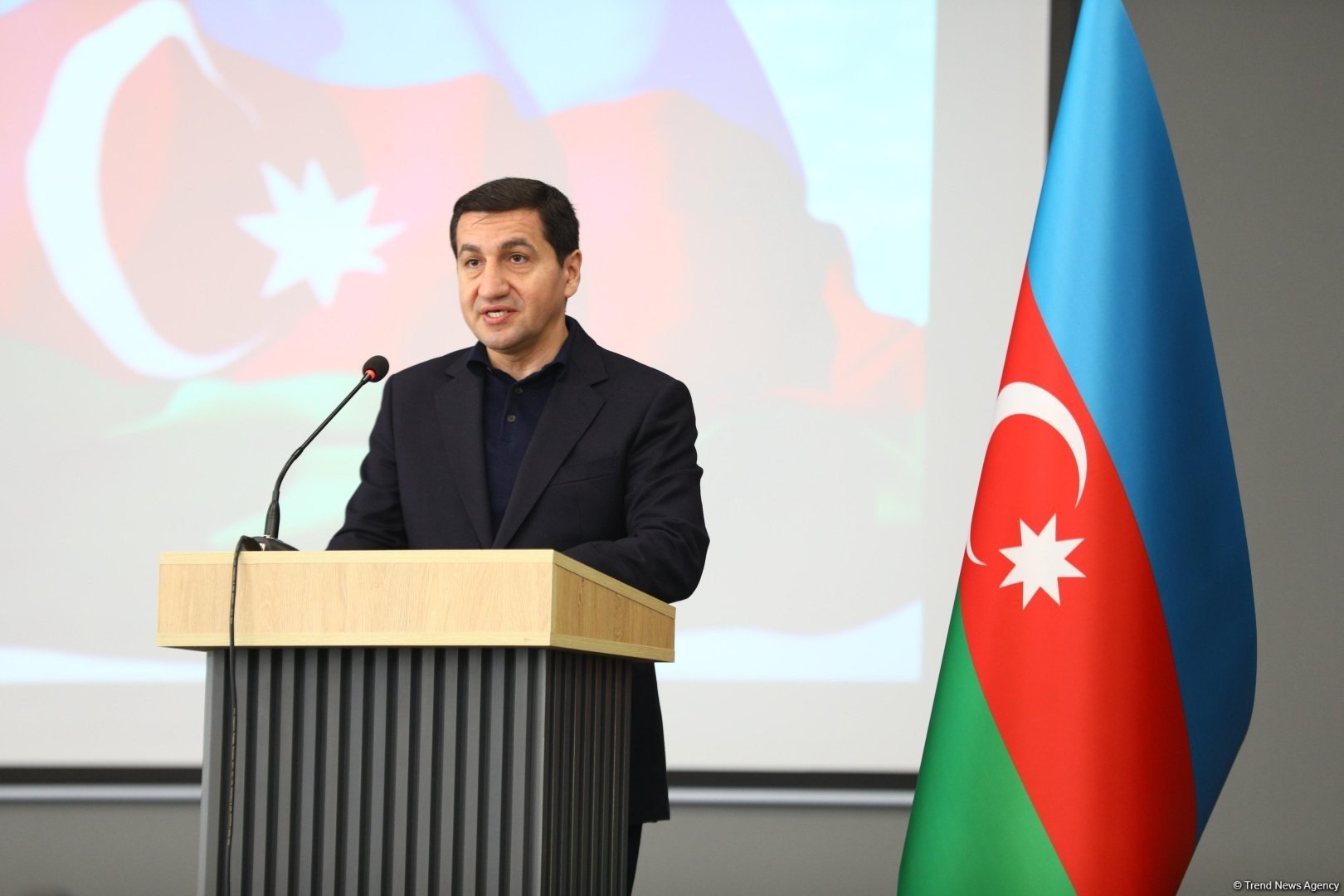 Hikmət Hacıyevdən Əlifba Günü ilə bağlı PAYLAŞIM