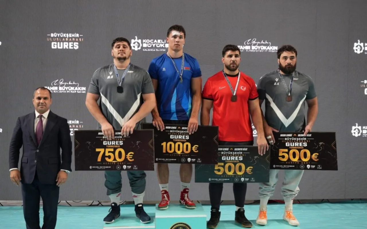 Güləşçilərimiz 4 medal qazandılar
