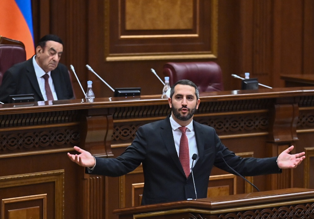 Ruben Rubinyan Ermənistan parlamentinin yeni sədri seçildi