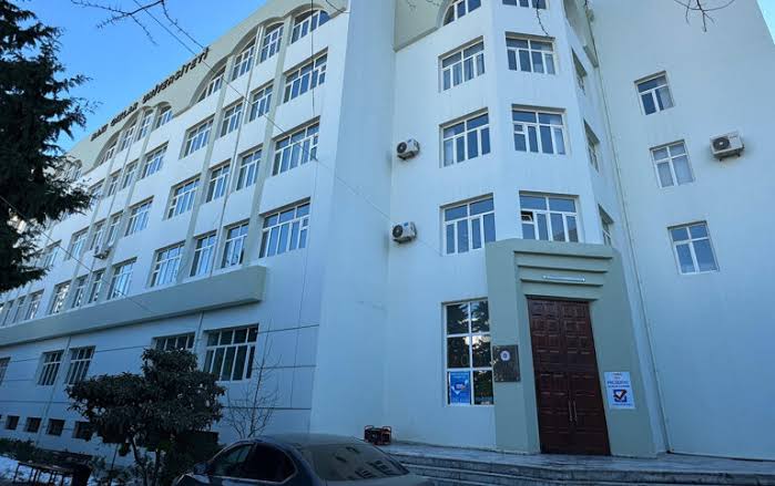 Bağlanan universitetin tələbələri özəl ali məktəblərə KÖÇÜRÜLÜR