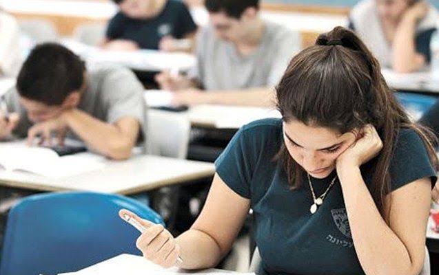 Kolleclərə qəbul çətinləşir: 150 bal toplayanlar&nbsp;belə kənarda qala bilər