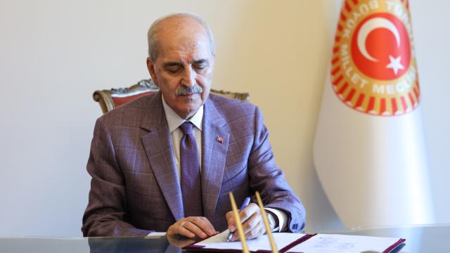 Türkiyə parlamentinin sədri &ldquo;Terrorsuz Türkiyə&rdquo; qanun layihəsini imzaladı