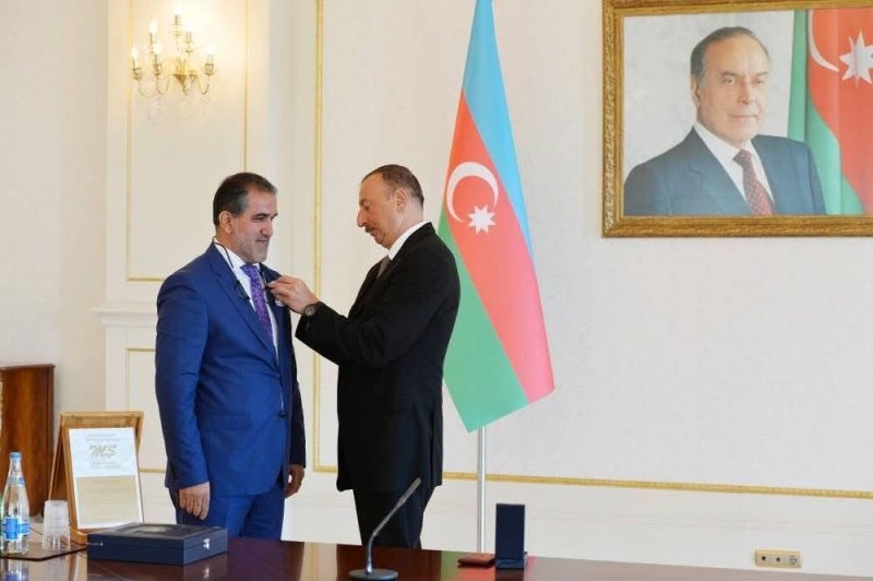 Rauf Arifoğlu İlham Əliyevə məktub yazdı