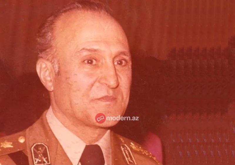 ژنرال آذربایجانی شاه ایران: عباس قره‌باغی که سقوط پهلوی را اعلام کرد، که بود؟