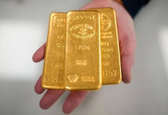 Qızılın qiyməti 4 400 dolları aşdı