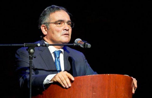 Fuad İsgəndərovun səfir yeri dəyişdirildi
