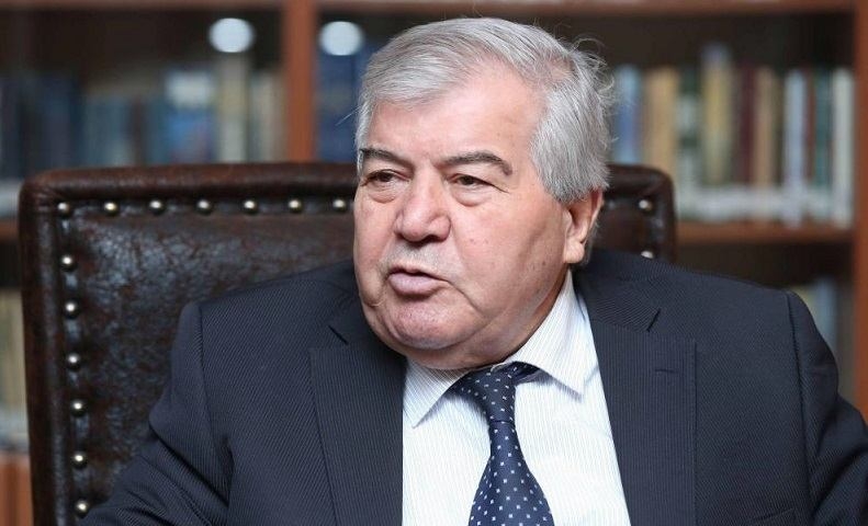 Sabir Rüstəmxanlı da Şah İsmayıl mübahisəsinə qoşuldu