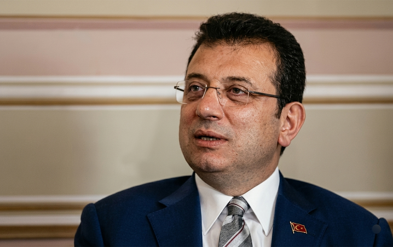 Əkrəm İmamoğlu CHP-dən istefa verdi