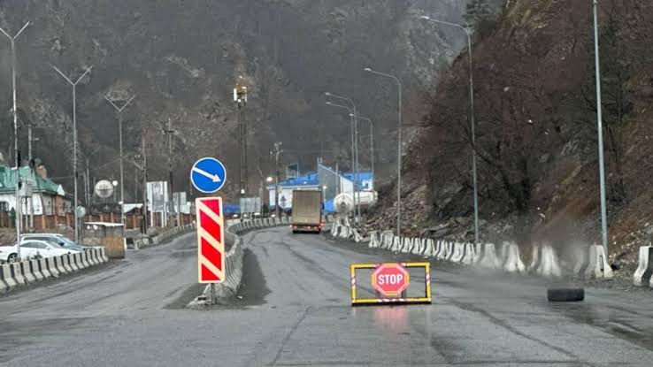 Rusiyanın Ermənistanla yerüstü əlaqəsi kəsildi
