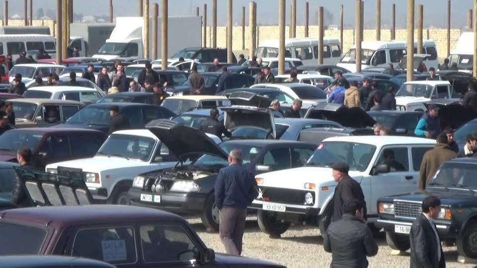 Maşın bazarlarında durğunluq yaşanır