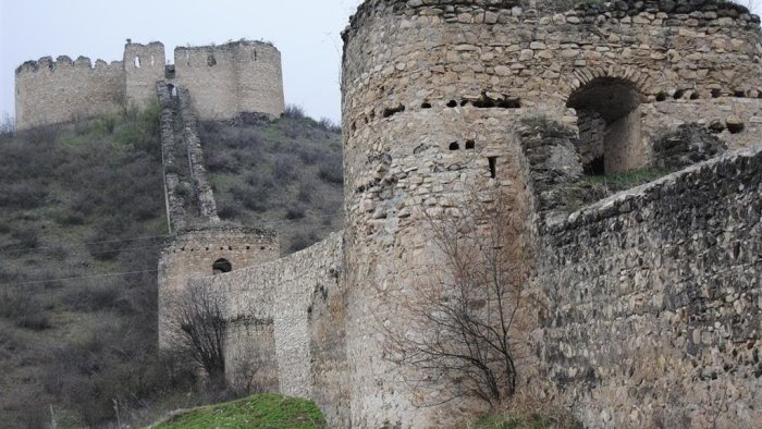 Qarabağ və Şərqi Zəngəzurda 130 abidə inventarlaşdırılmayıb - RƏSMİ