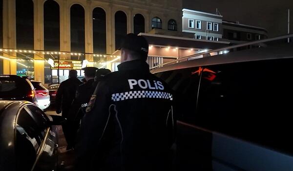 6 maşını, 2 marketi soyan şəxs saxlanıldı