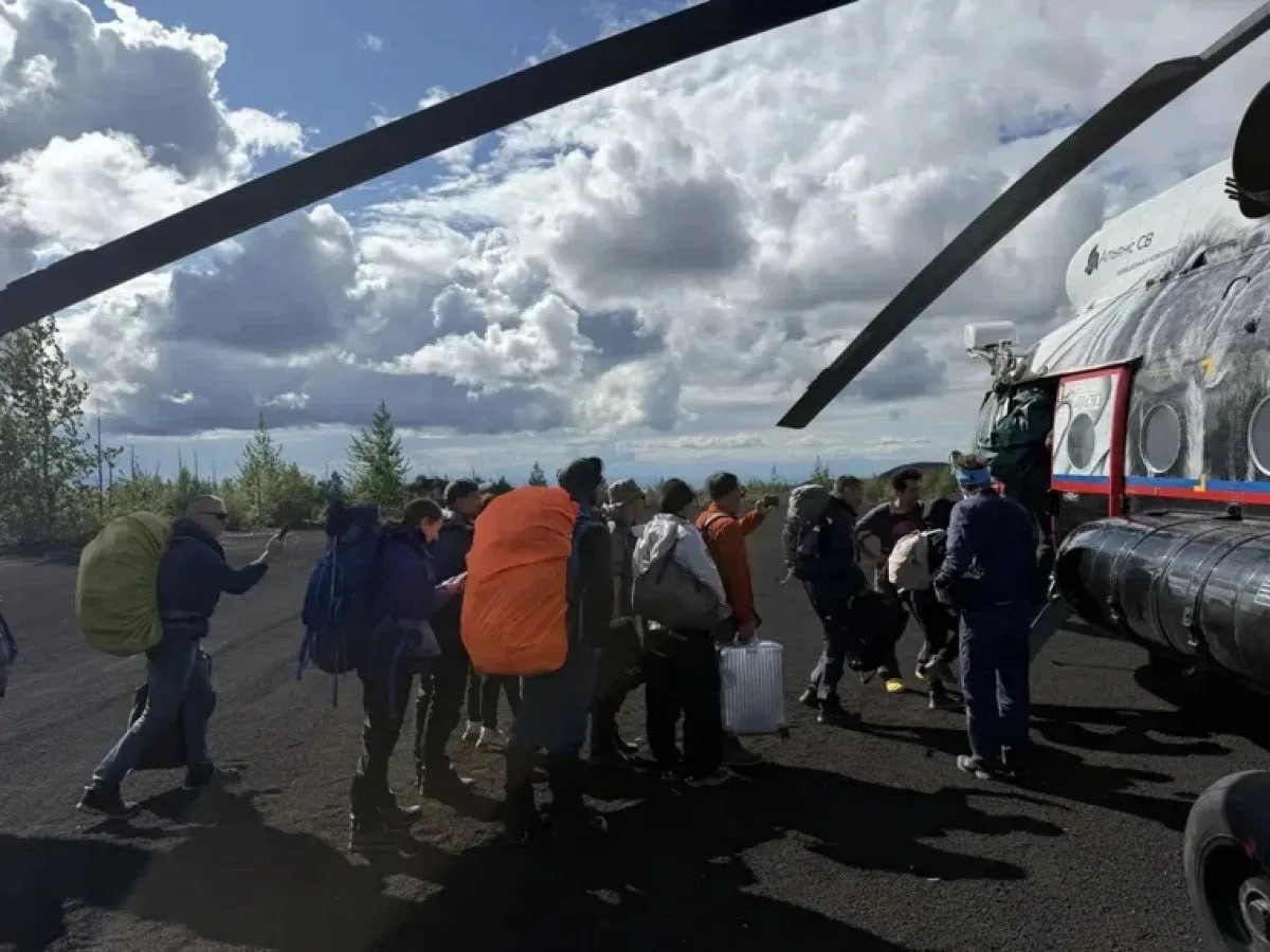149 people, including an Azerbaijani tourist, ARE BEING EVACUATED in Kamchatka