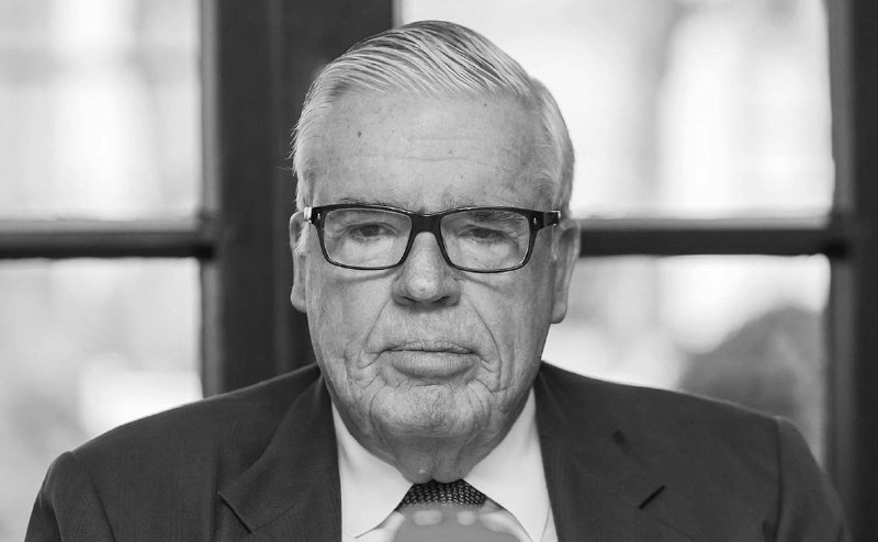 Owner of $44 billion fortune dies