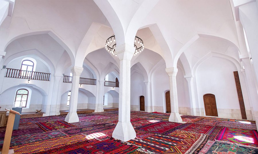 Azərbaycanda fəaliyyət göstərən məscidlərin sayı açıqlandı