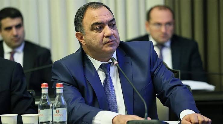 Paşinyan onu müdafiə naziri təyin edəcək