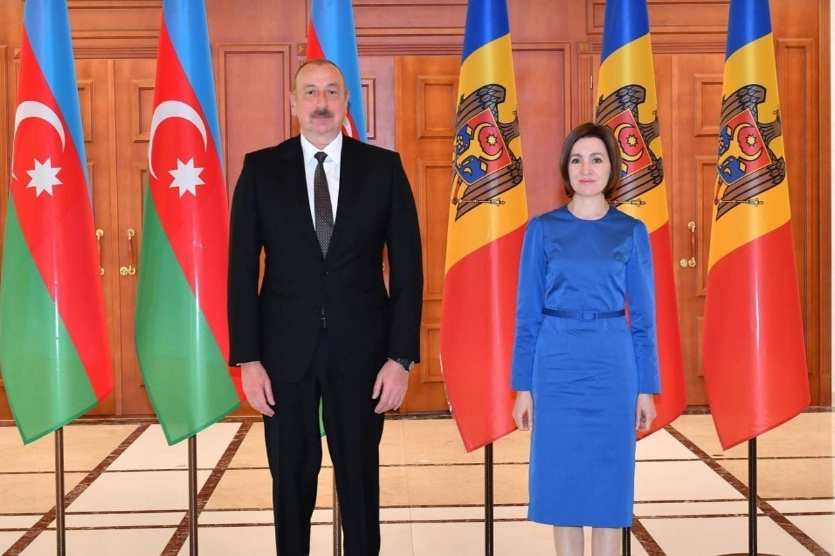 İlham Əliyev&nbsp;Maya Sandunu təbrik etdi