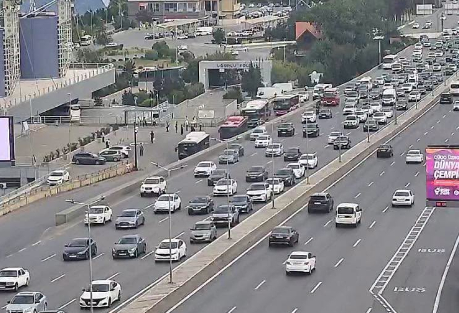 Bakı yollarında sıxlıq artır -&nbsp;6 istiqamətdə hərəkət çətinləşib