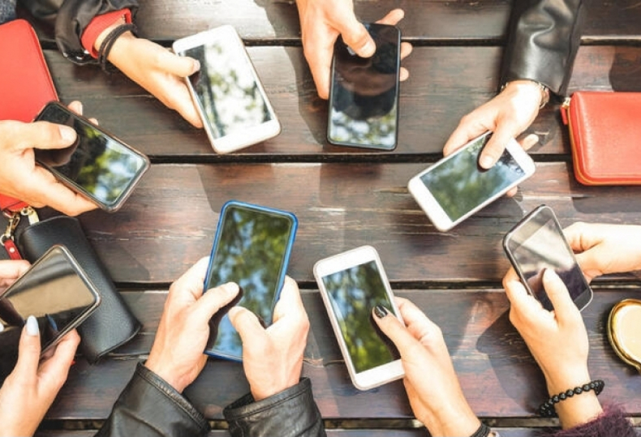 Süni intellekt ucuz smartfonların dövrünü sona çatdırır