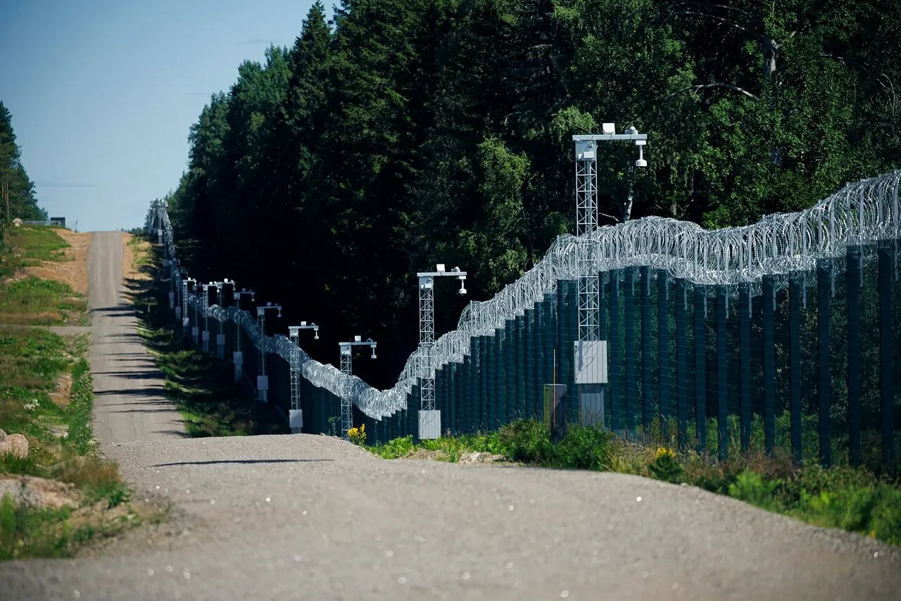 Finlandiya Rusiya ilə sərhəddə 200 kilometrlik hasar tikib