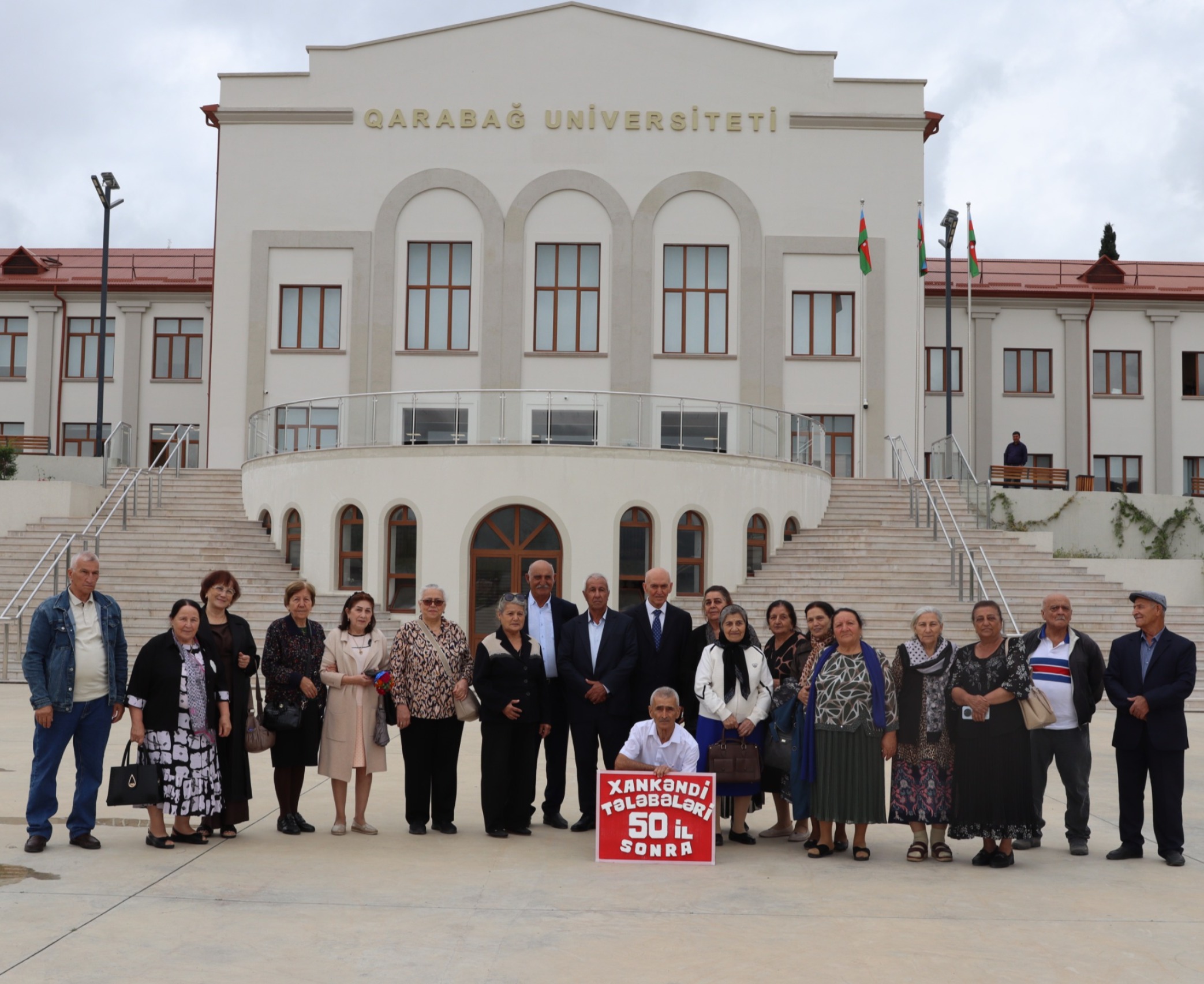 Məzunlar 50 ildən sonra Xankəndidə - GÖRÜNTÜ