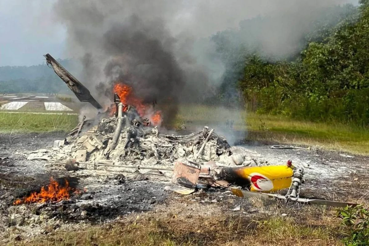Malayziyada helikopter qəzaya uğradı, 5 nəfər öldü