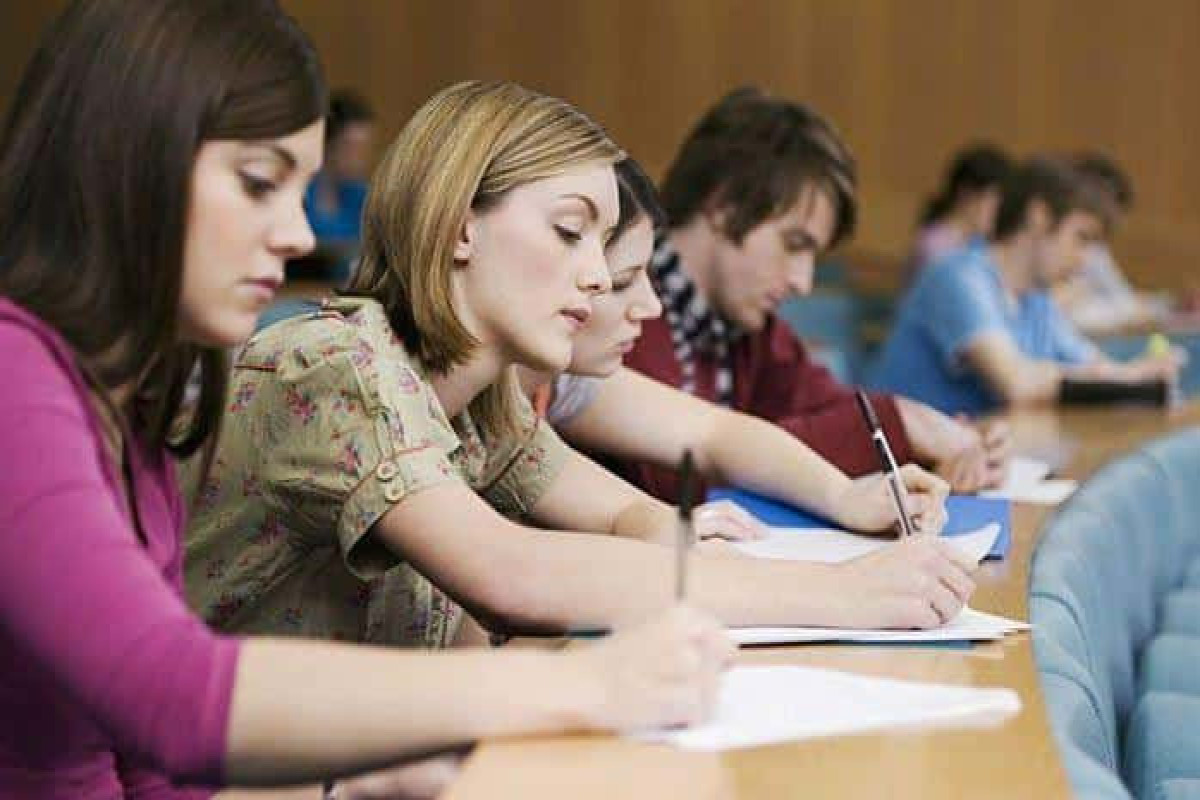 Dünyanın 120 ölkəsi Azərbaycanı seçdi - əcnəbi tələbələrin sayı artır
