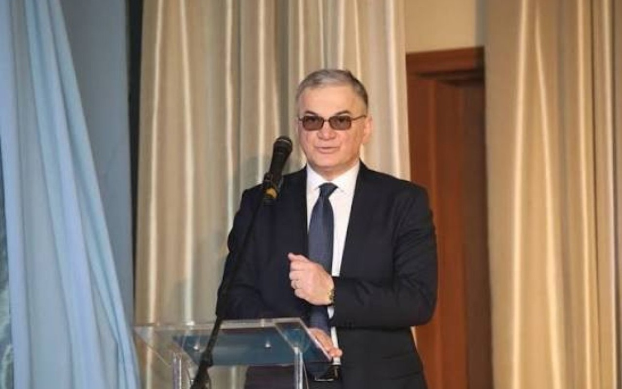 Sabiq baş konsula ağır ittiham - külli miqdarda qızıl...