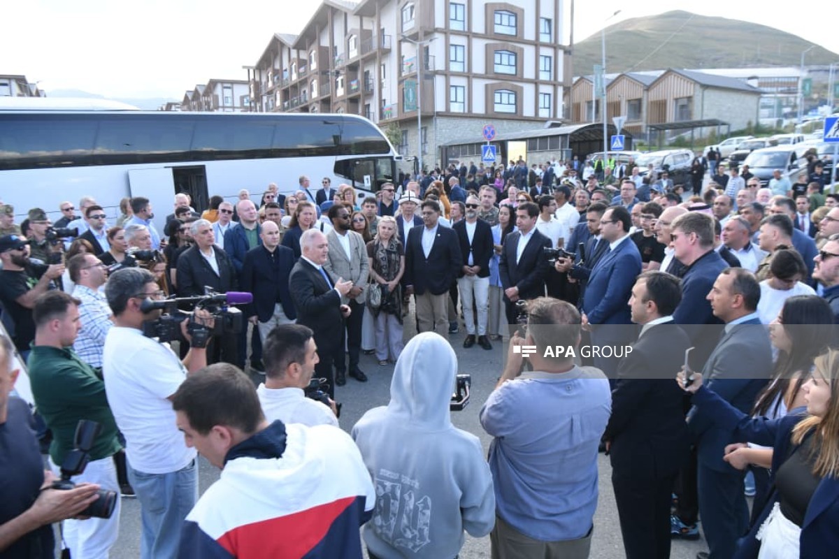 Diplomatlarla Qarabağa səfər edən jurnalistlərin TƏƏSSÜRATLARI
